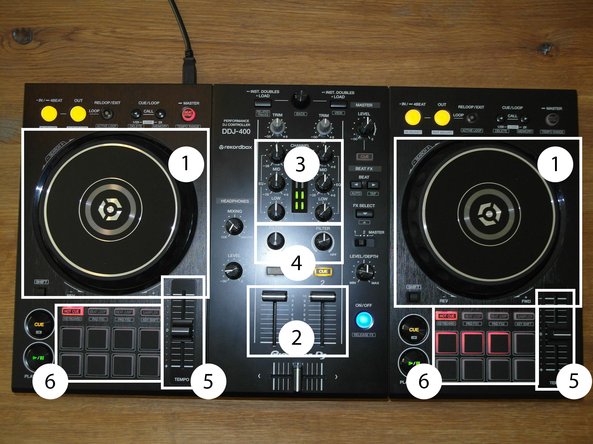 DJ-Controller-Pioneer-DDJ-400_nummeriert_DOMP.jpg