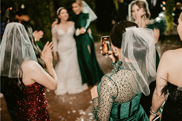 Damit du den Moment geniesst – nicht dein Make-up kontrollierst. Quelle: Unsplash | Fotógrafo Samuel Cruz