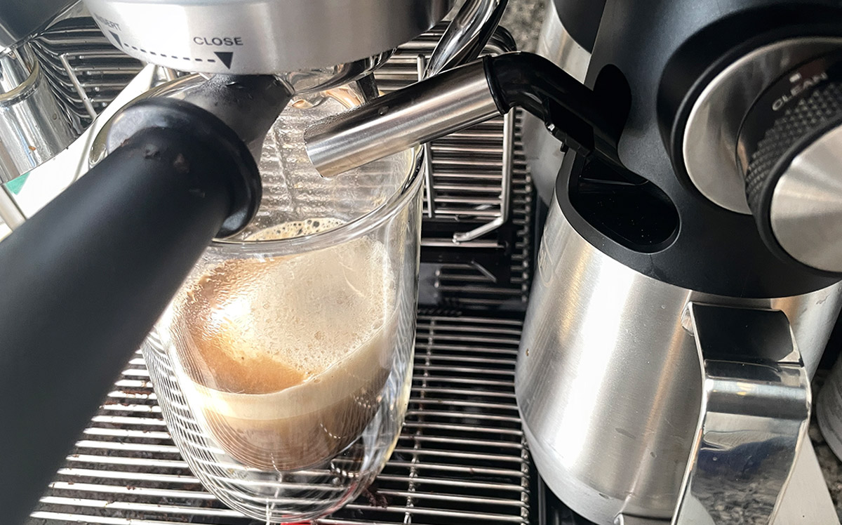 DeLonghi_Kaffee_Kanne.jpg