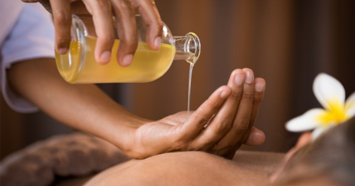 blog-naku-Massagegeräte im Test-09_Ayurveda Massage.png
