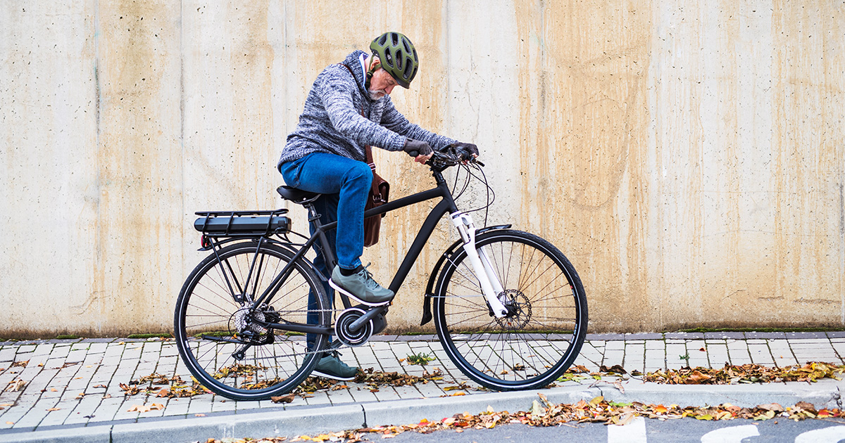 Les cyclistes allumés se chauffent à l'électrique - Bike Café