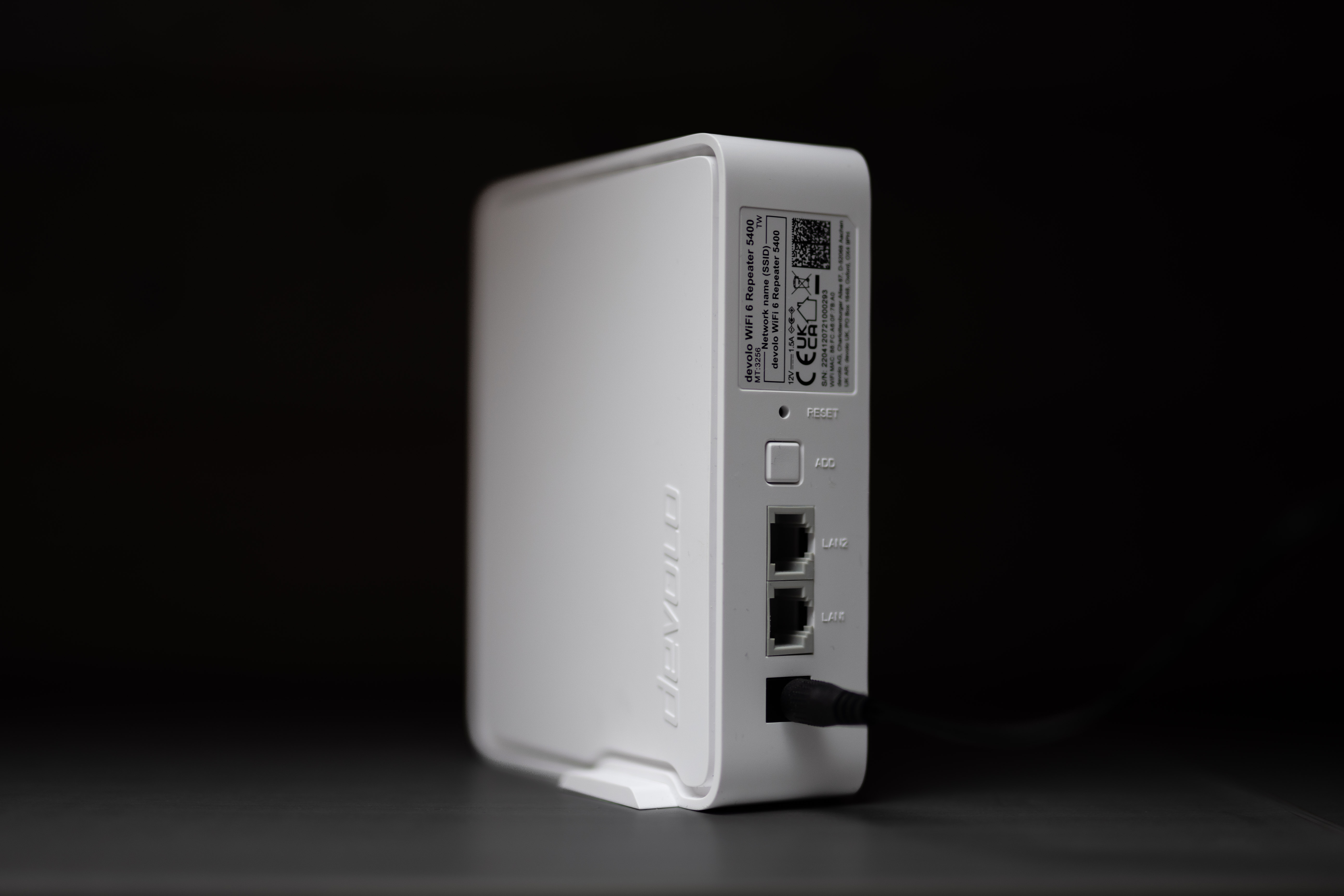 Rückseite des Devolo WiFi 6 Repeater 5400 