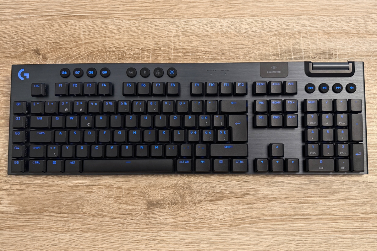 blog_logitech_maus_tastatur_tastatur_up.jpg