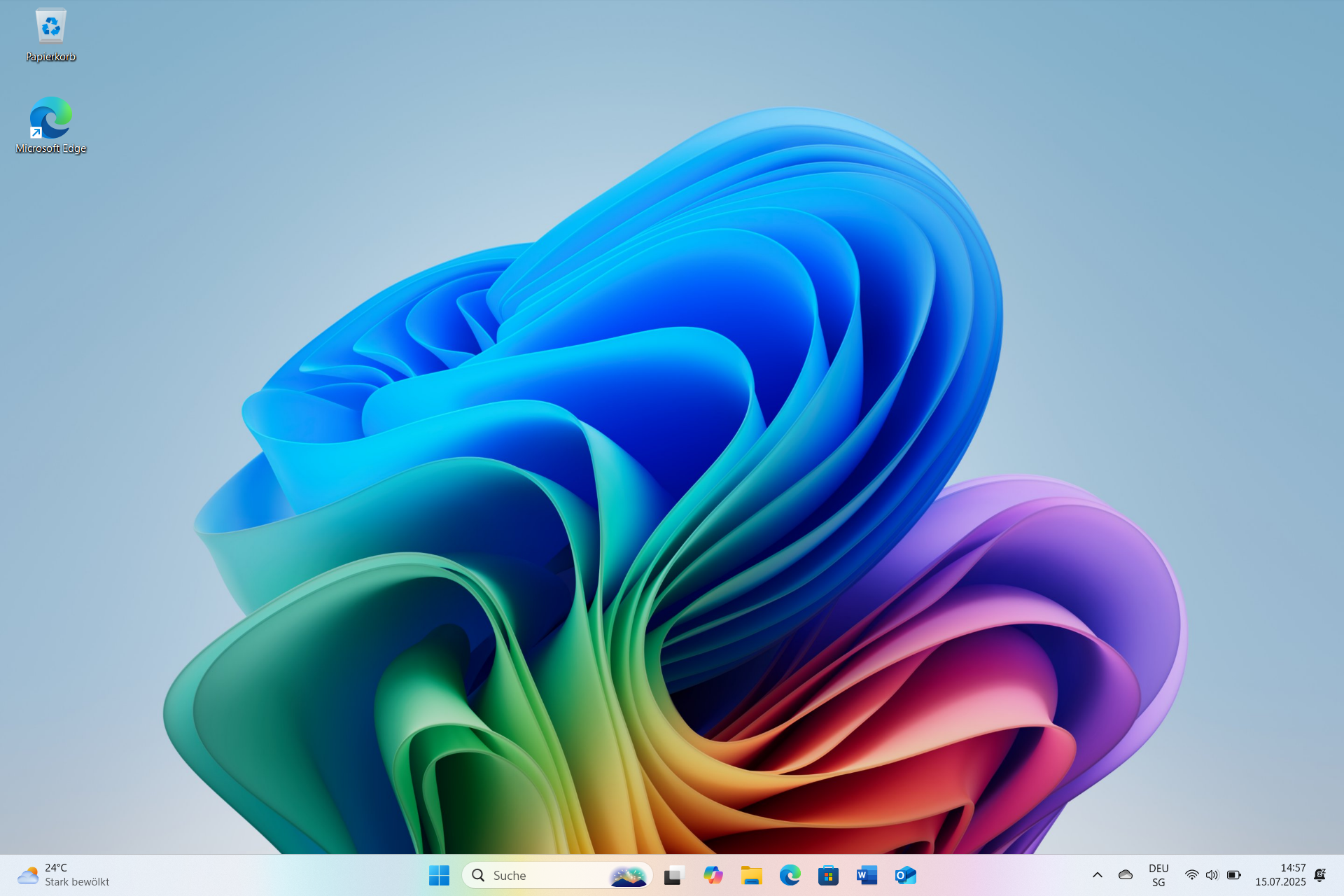 Blog-2025-duy-surface-13-inch-desktop.png