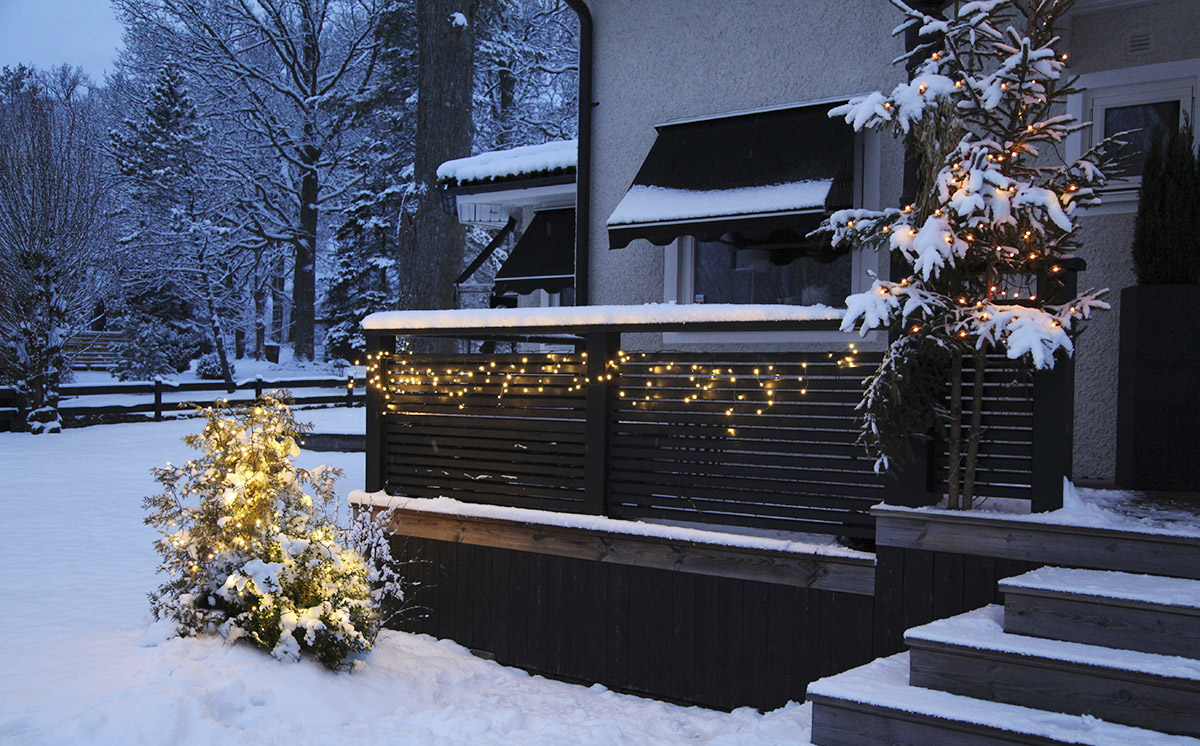 Lichterketten_Haus2.jpg