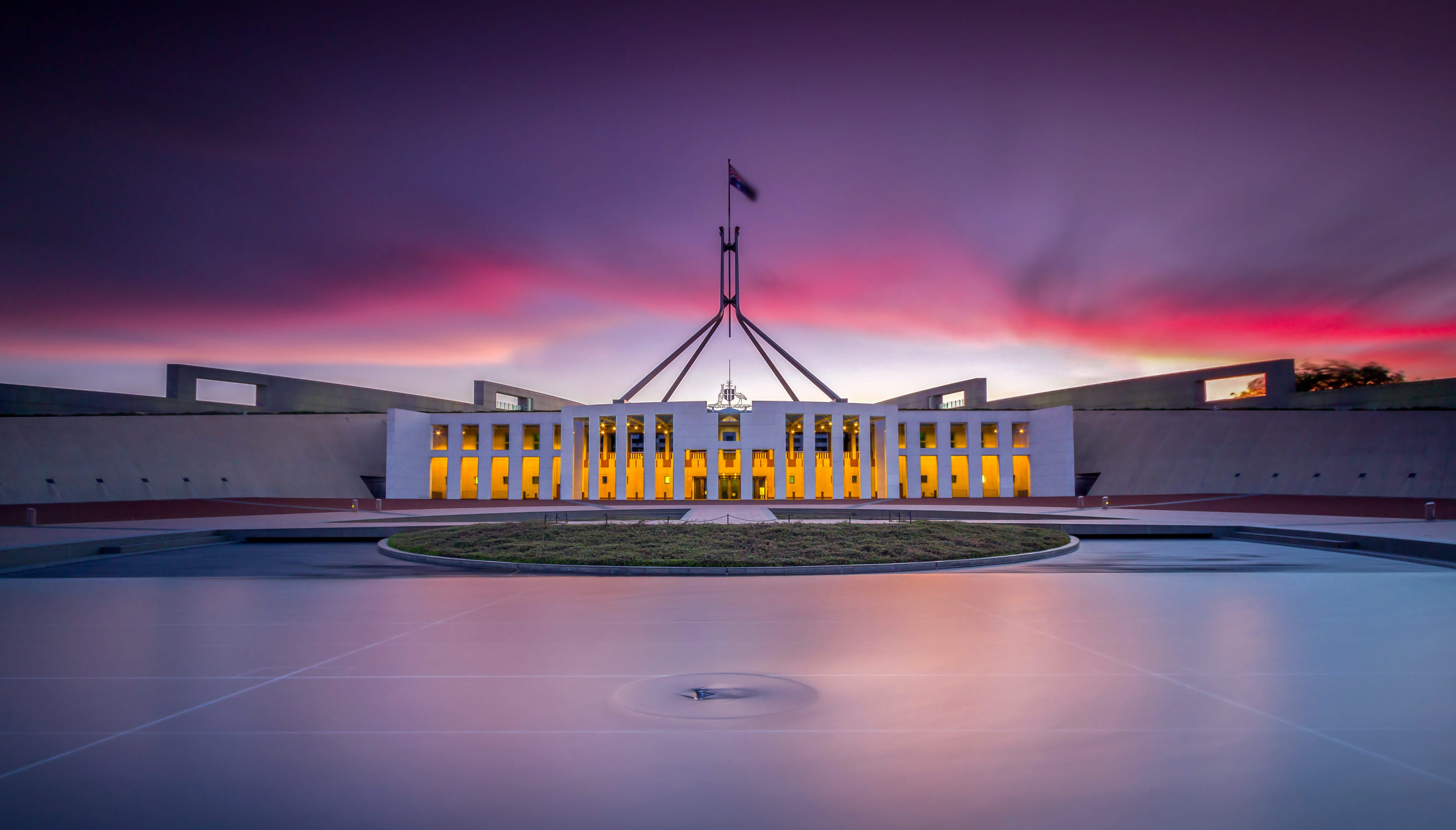 Canberra_Australia_Government_Parliament.jpg