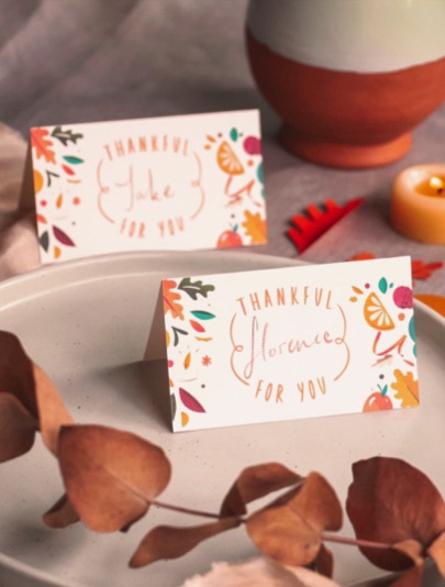 Thankful Place Cards - The image shows a card where you can write what you are thankful for