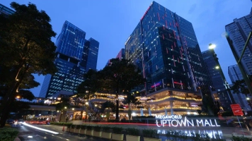 Star Wars 2024 Uptown | Characters & Costume Exhibition