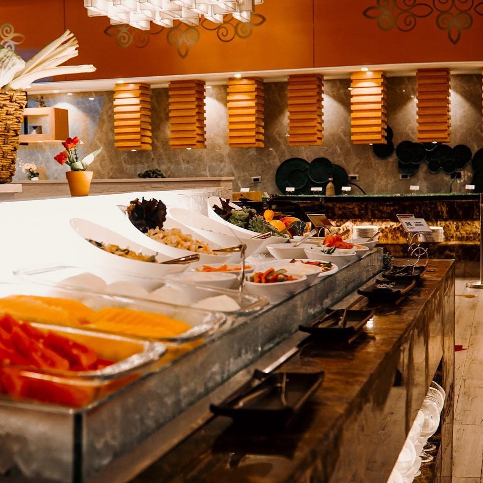 Six_Doors_Buffet.jpg