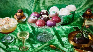 glass bowl with trifle