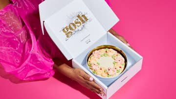 intricately decorate cake in box
