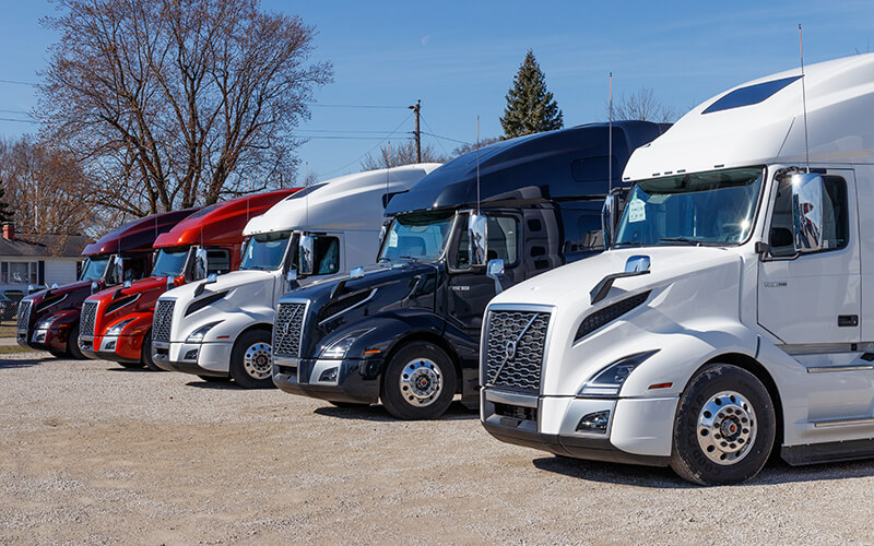 monthly commercial truck parking near me