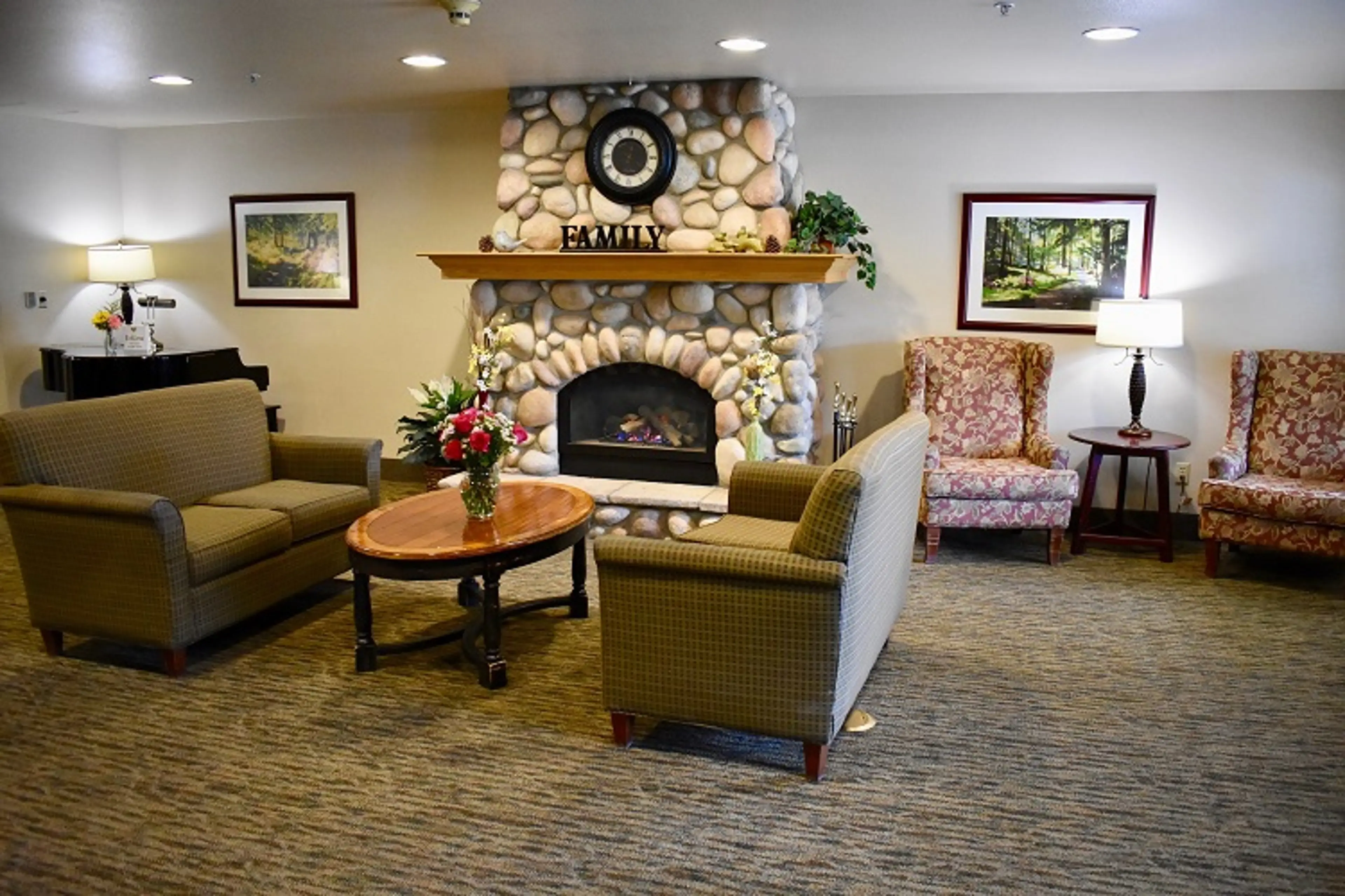 The Auberge at Missoula Valley Seating Area