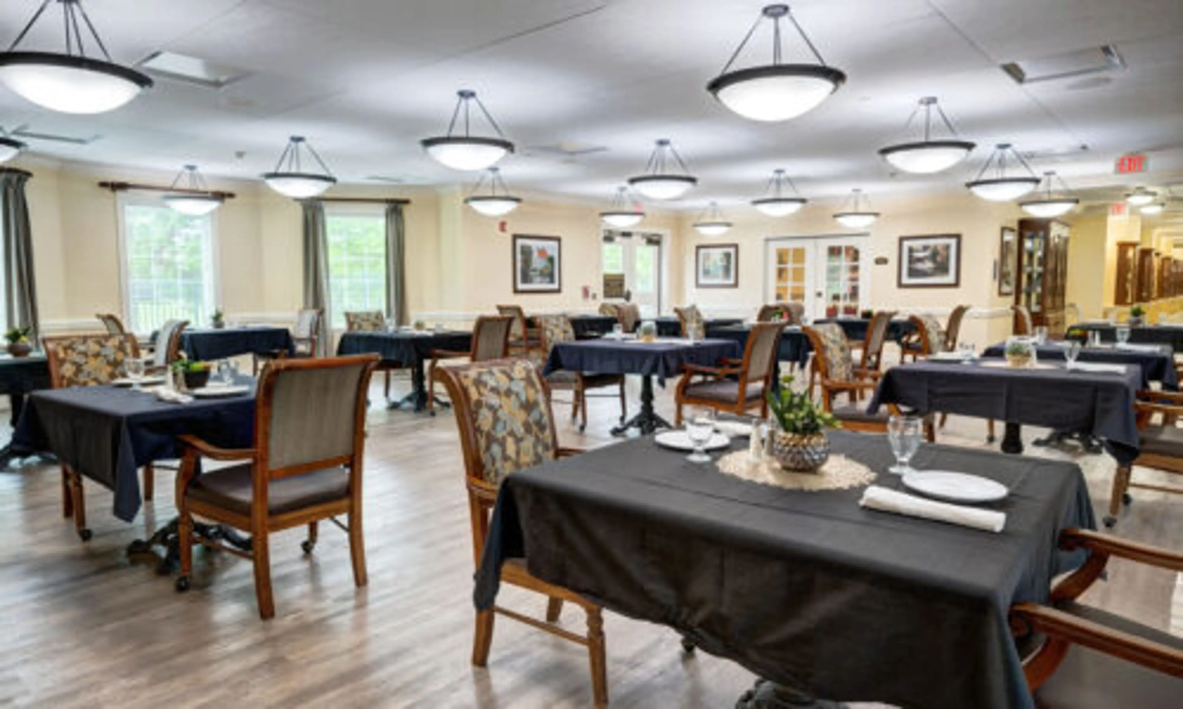 Auberge at Naperville Dining 1