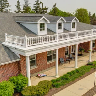 The Auberge at Lake Zurich Entrance