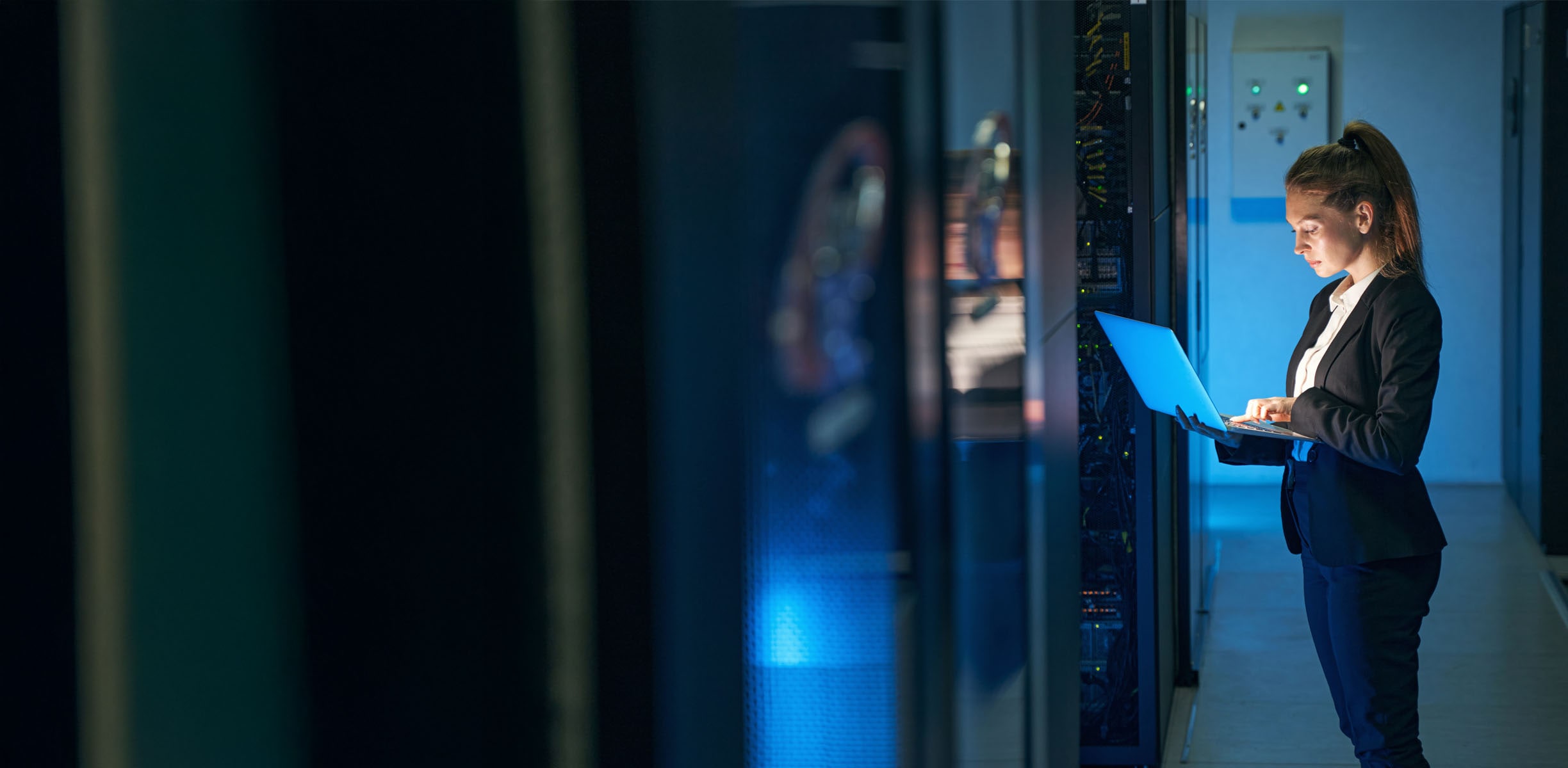Elevate your resilience with storage expertis : Section 2 : callout [4-tili] - Image [5-leiy]