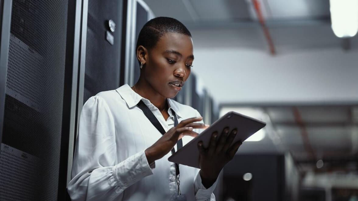 NetApp Learning Services offerings : Section 4 : side_by_side [77r-ihyv] - Image [77s-paub]