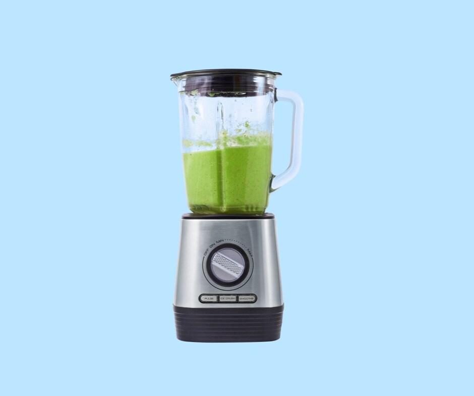 デトックス用のドリンクが入ったミキサー