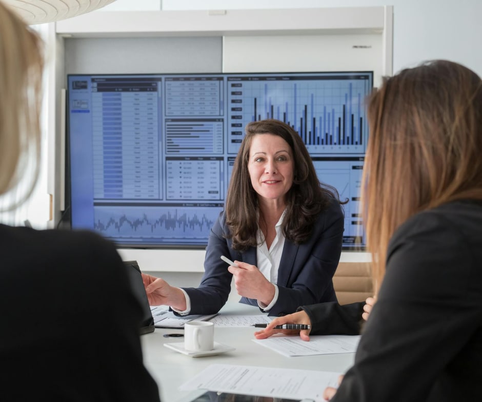 people in meeting