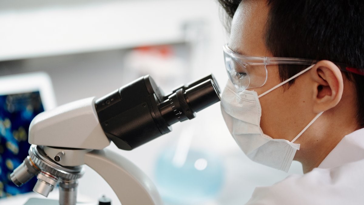 Technology has transformed the healthcare industry. Discover how AI can improve digital pathology and accelerate patient diagnosis.