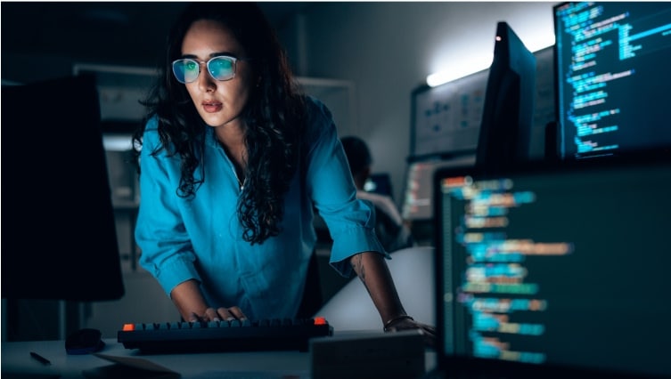 NetApp Data Services -  Mobility - Card 1 Image [1u-s8f5]