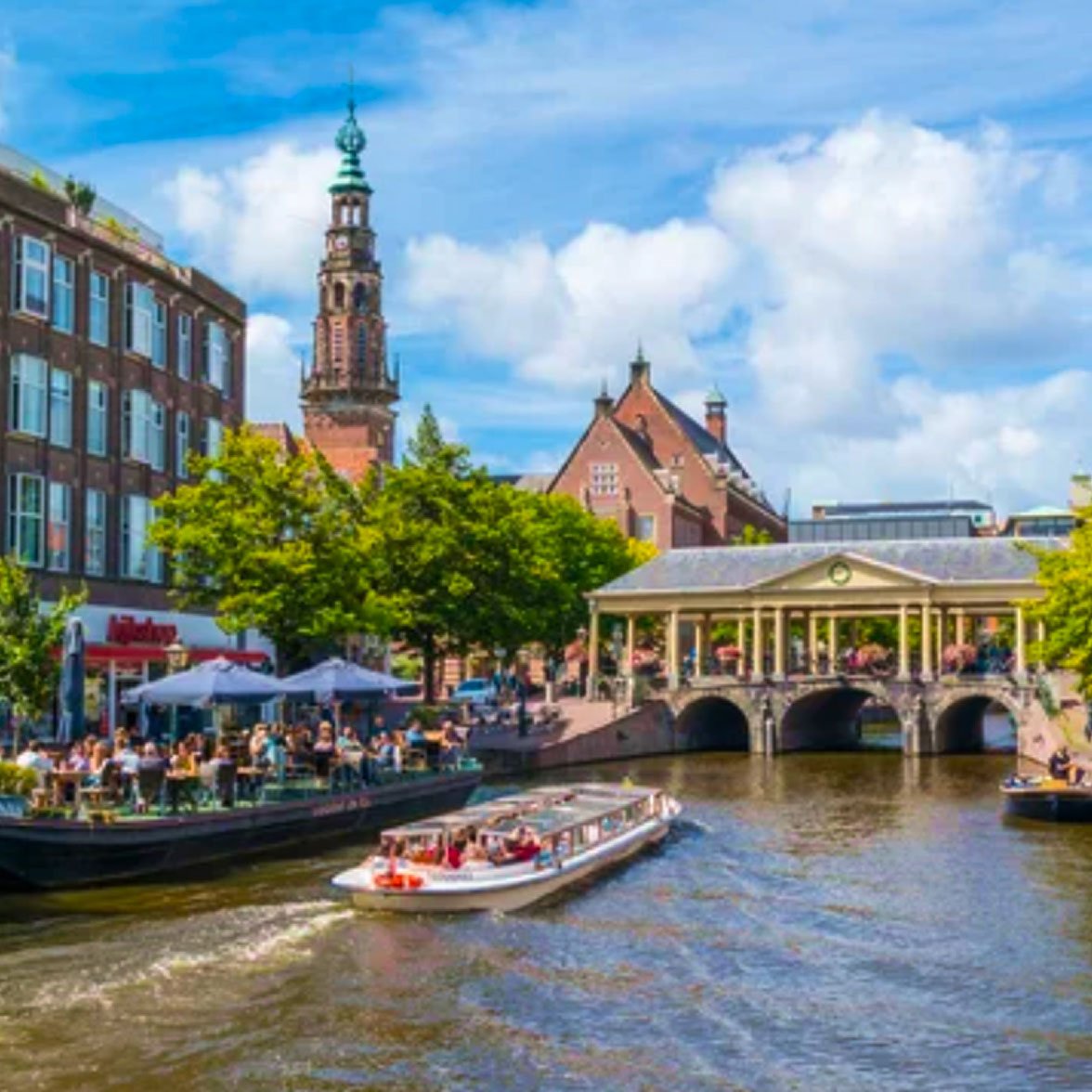 A view of Leiden’s historic canals and architecture.