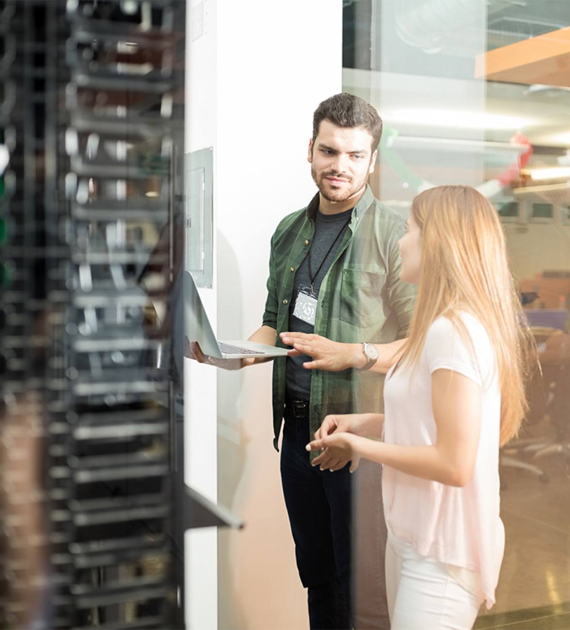 AWS SQL server : hero [1-q3cd] - Image [g-34nn]
