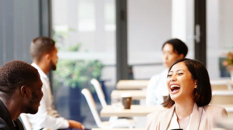 Berlitz Flex es la plataforma virtual de autoestudio en la que aprendés un nuevo idioma acorde a los niveles Berlitz.