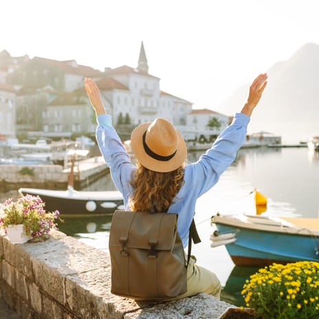 Clases de idiomas interactivas que estimulan los sentidos.