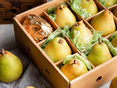 pears in crate