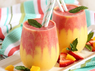 mango strawberry smoothies