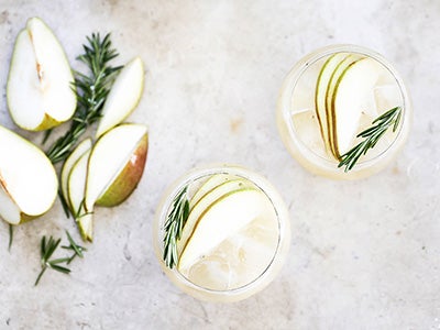 pear gin fizz holiday cocktail recipe 3