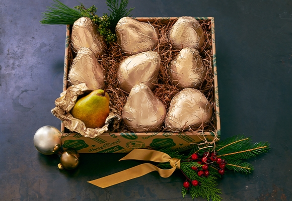 Celebrate with Christmas Fruit Gifts