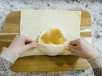 pear butter baked brie 3
