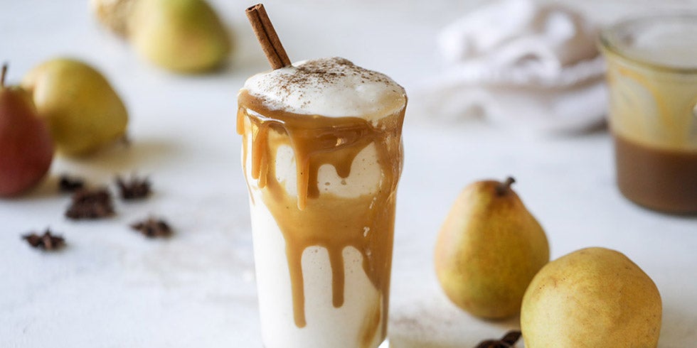 Pear Chai Smoothie with Caramel