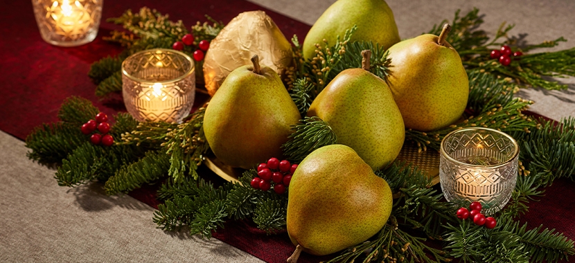 251104 Xmas Pears Hero3 m