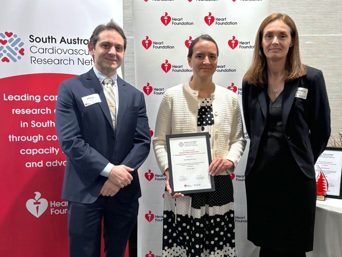 Researchers holding SA CVRN Research Award - Prof Peter Psaltis, Dr Dorothea Dumuid, A/Prof Christina Bursill.