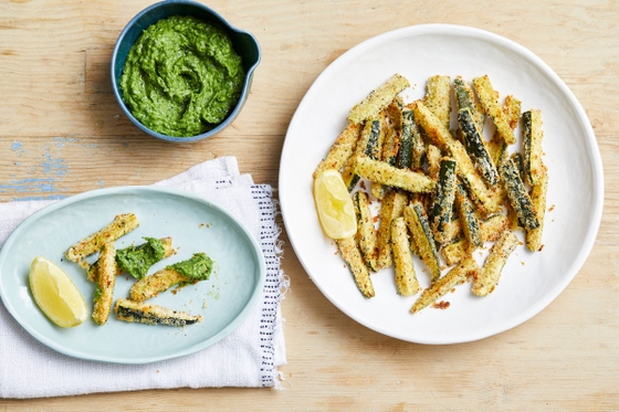 zucchini-chips-with-herb-and-garlic-dip