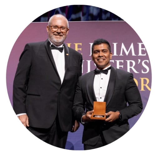 Co founder wins award
