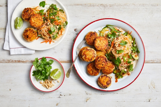 vietnamese-fish-cakes-with-vermicelli-salad