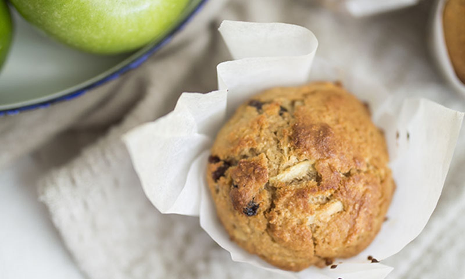 apple-and-cinnamon-muffins