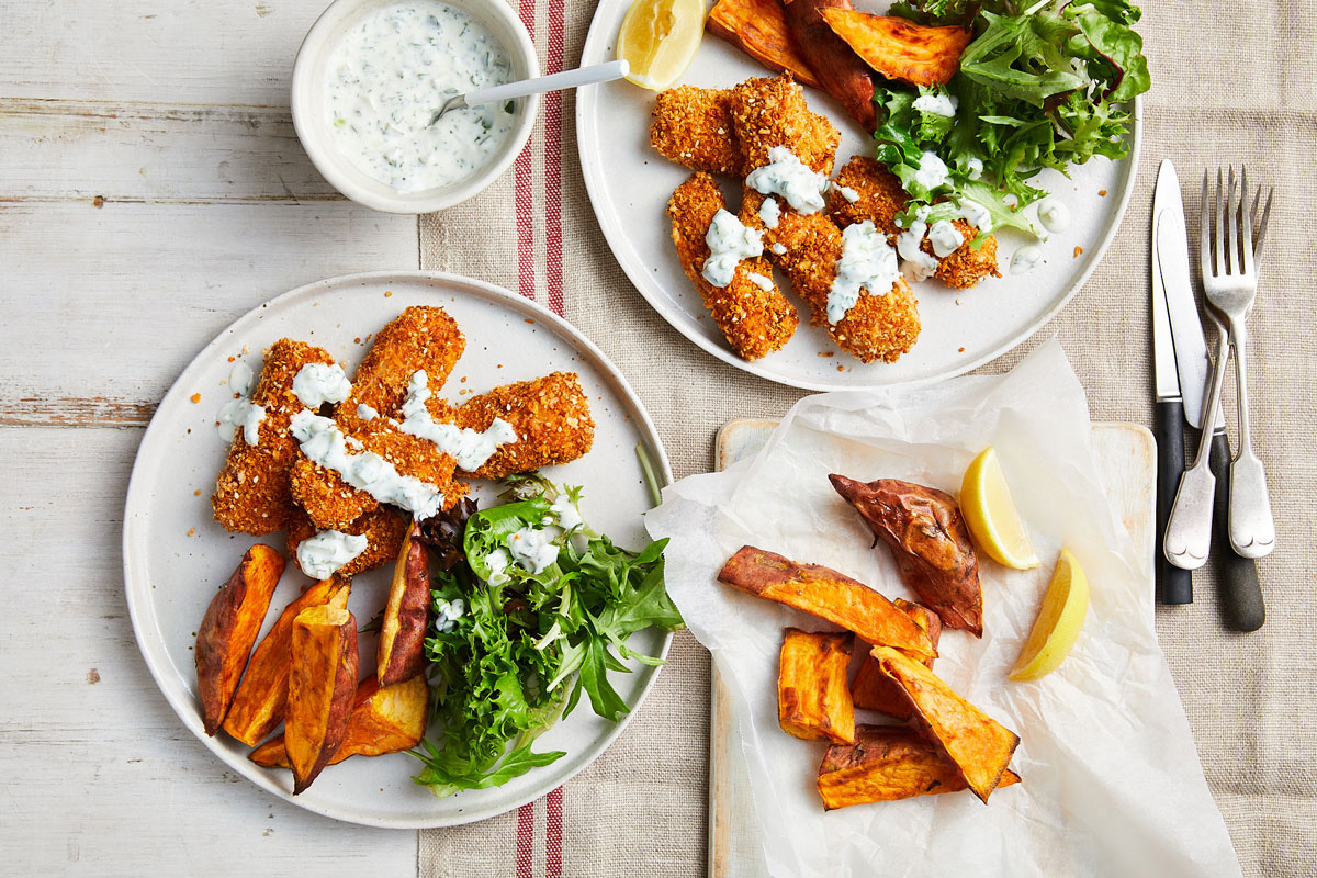 Fish fingers with sweet potato wedges