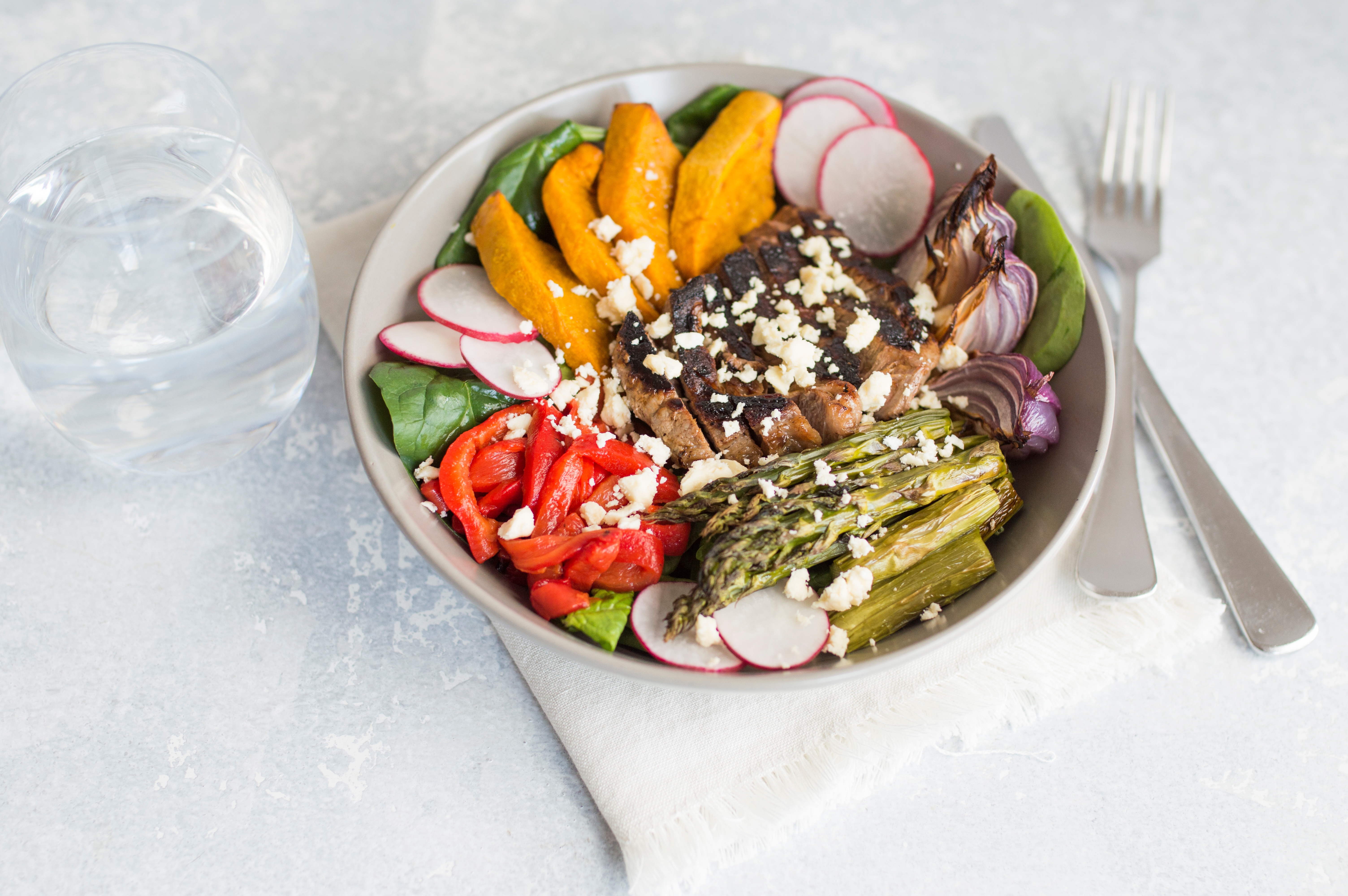 roasted-veggie-bowl-with-grilled-balsamic-steak