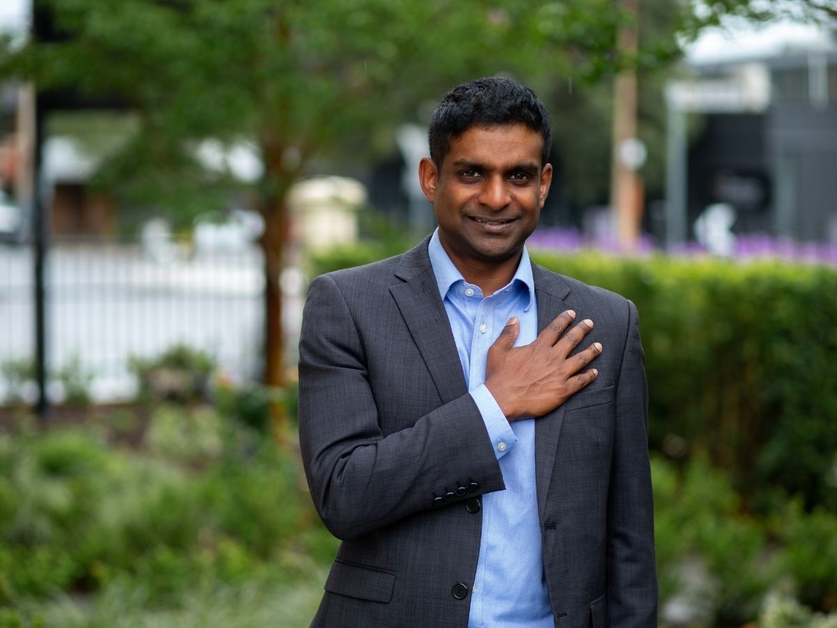 Dr Jonathan Ariyaratnam