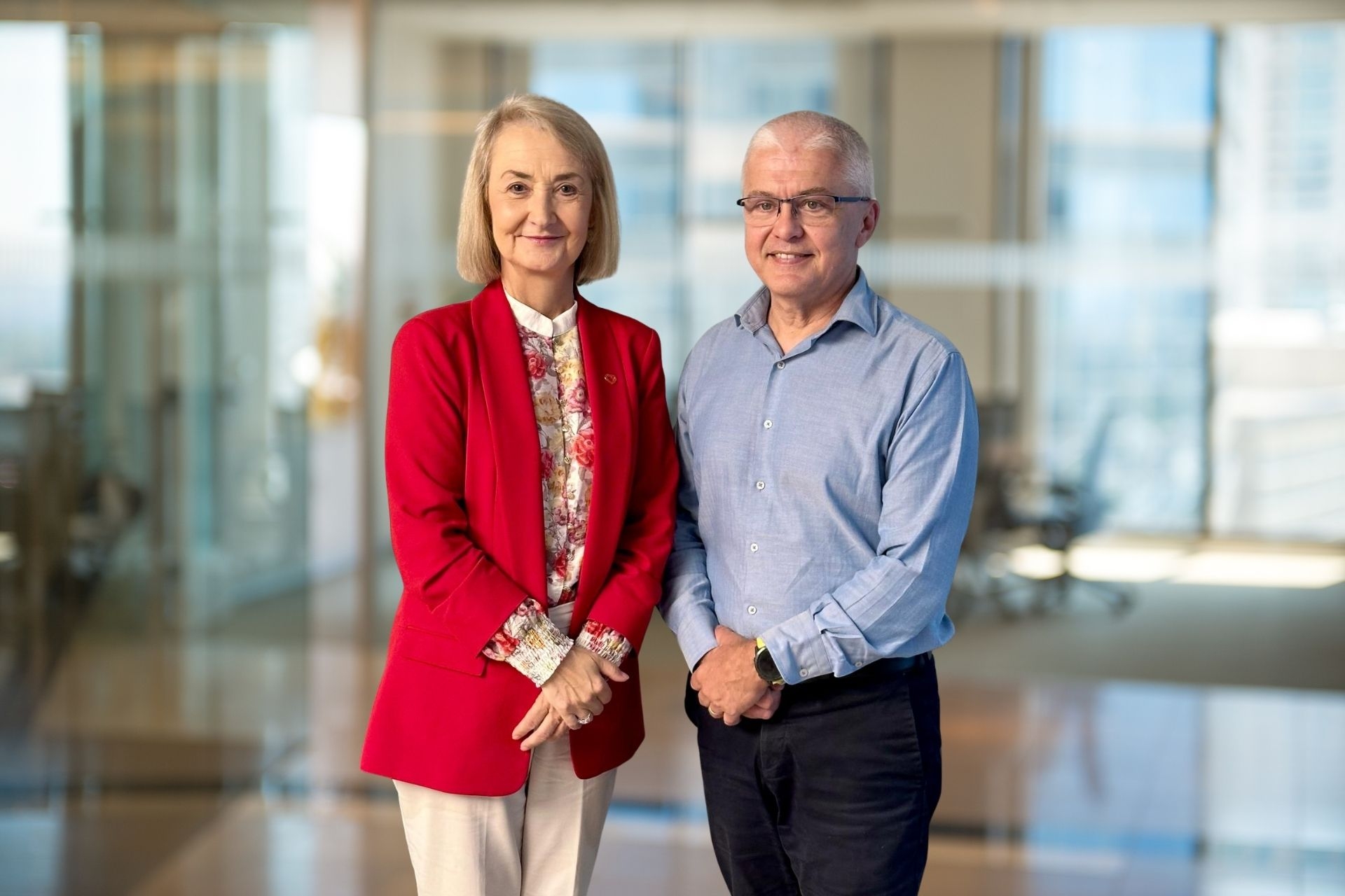 Her Heart Founder and CEO Professor Linda Worrall-Carter standing with Heart Foundation CEO David Lloyd