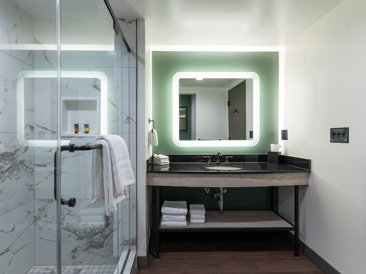 standard king bedroom