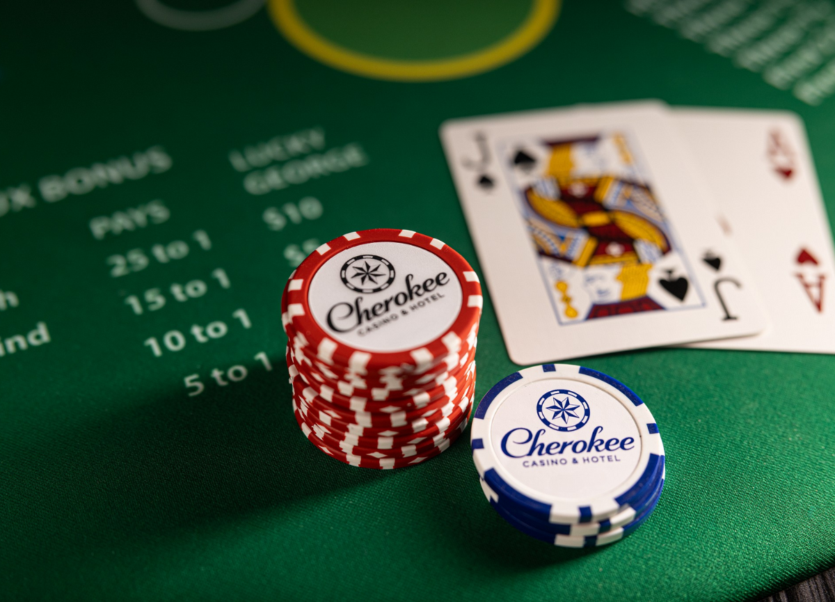 3 CARD PROGRESSIVE