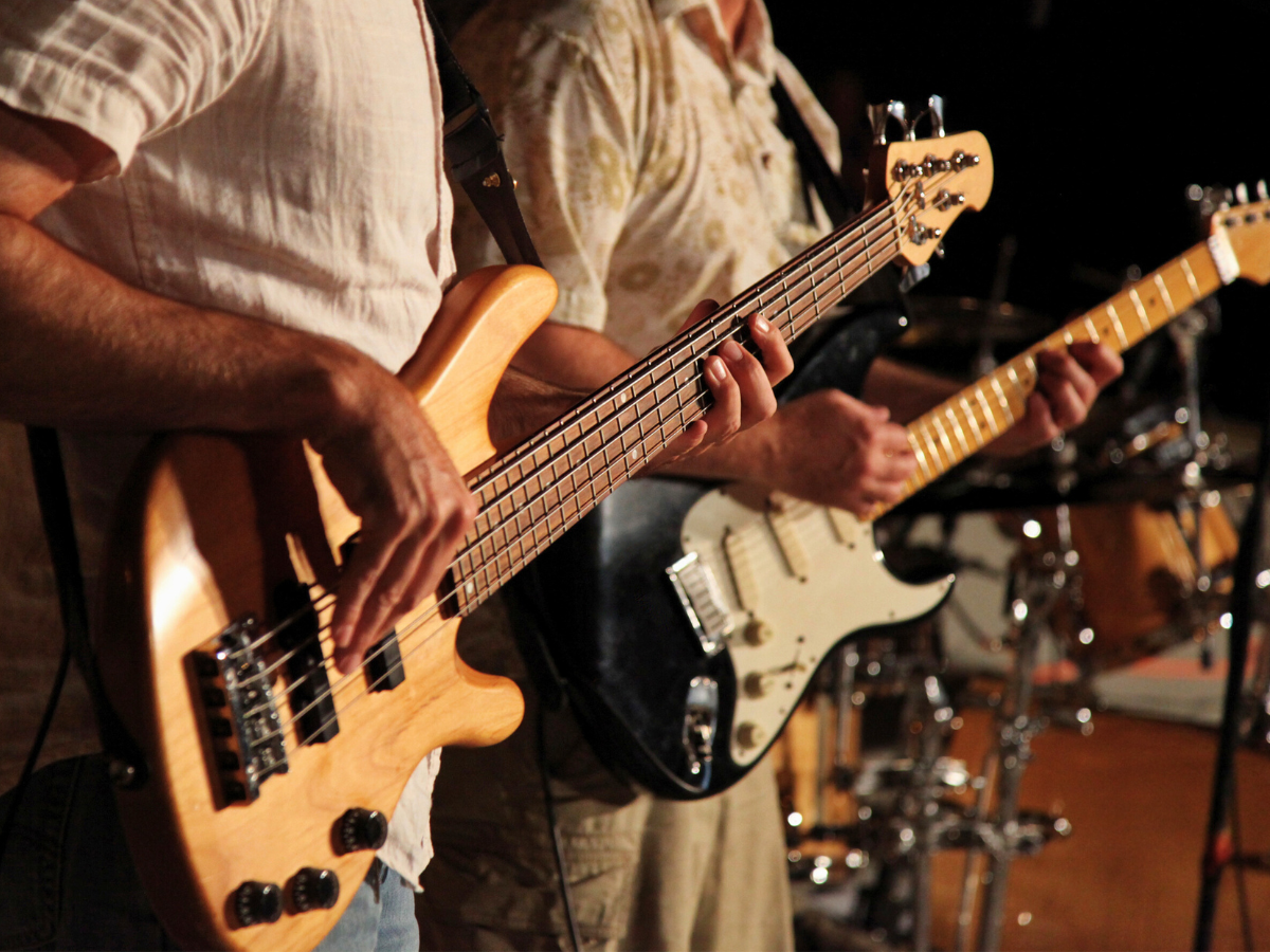 SAL Back40 Bar Media Grid Image 3