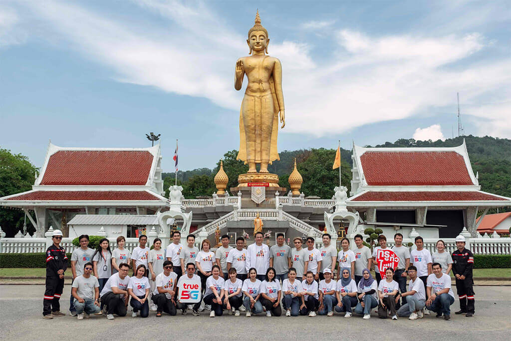 ตรวจสอบคุณภาพสัญญาณ ทรู และ ดีแทค 5G ที่พระพุทธมงคลมหาราช