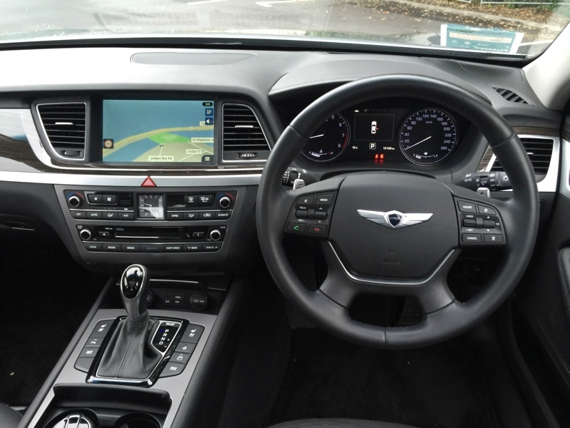 hyundai Genesis 2016 Front Interior